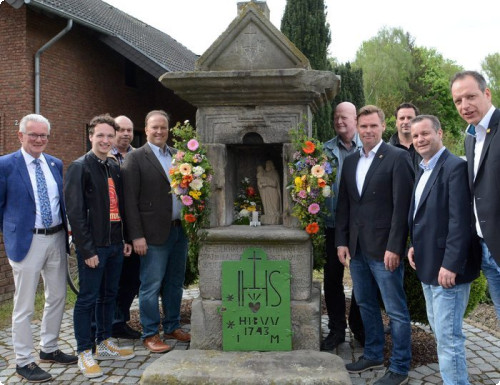 „Fidele Brüder“ feiern Jubiläum des Bildstocks in Helpenstein